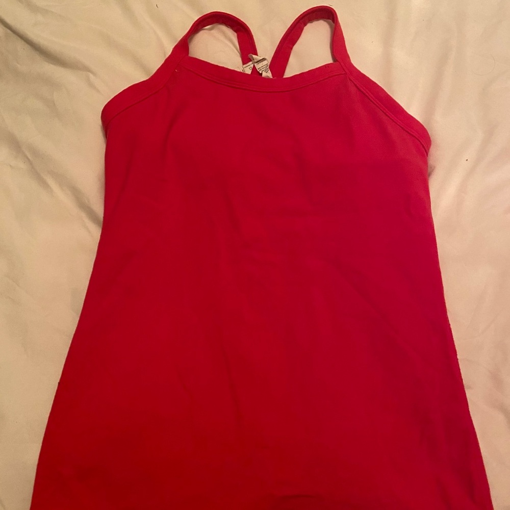 Lululemon sports top